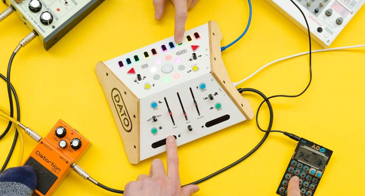 Afbeelding van de Dato Duo synthesizer