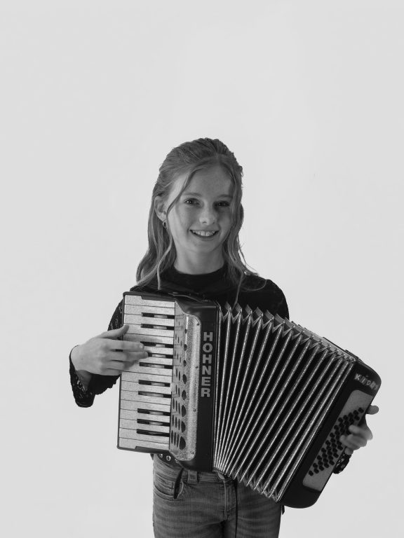 Meisje met accordeon